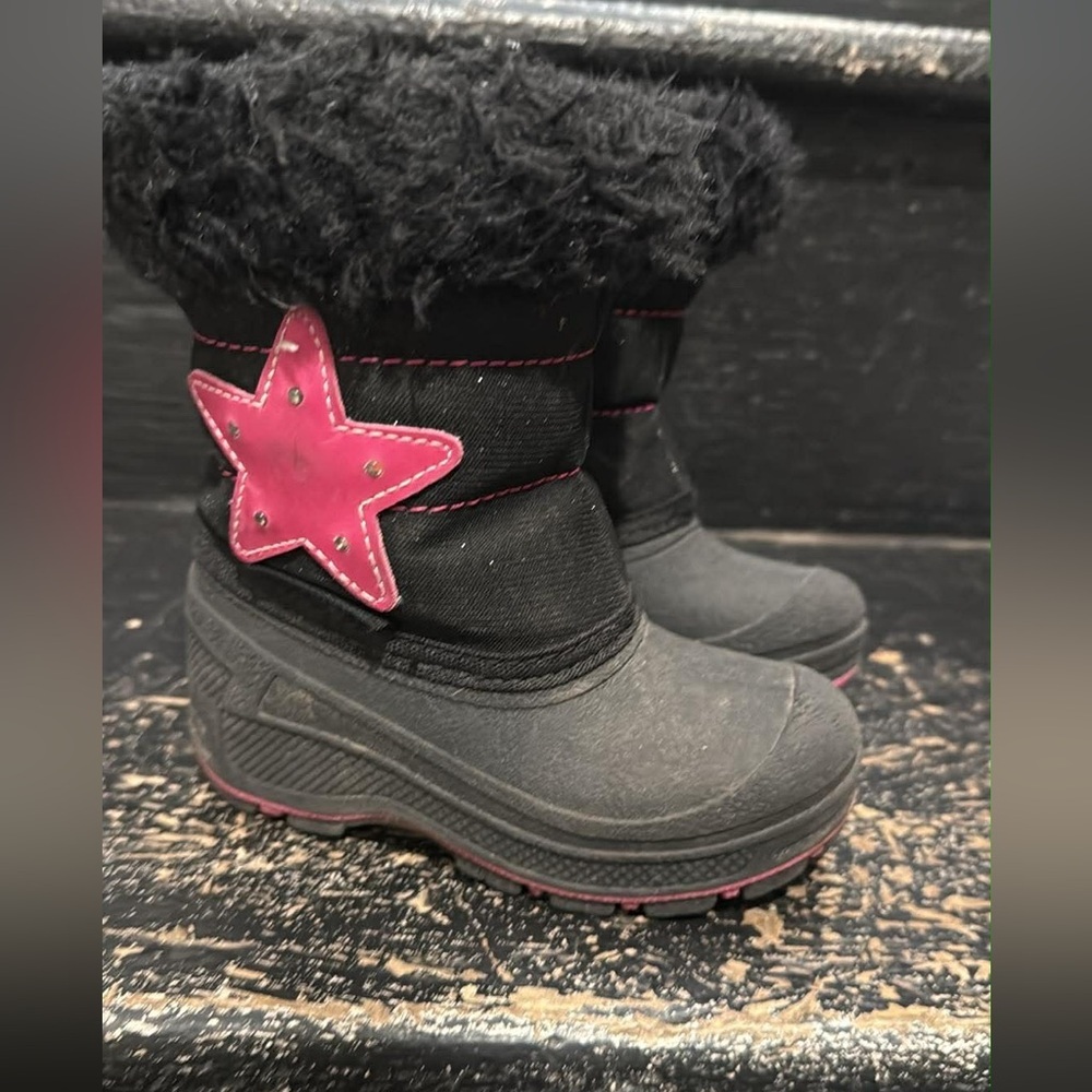 Black and Pink Star Winter Boots